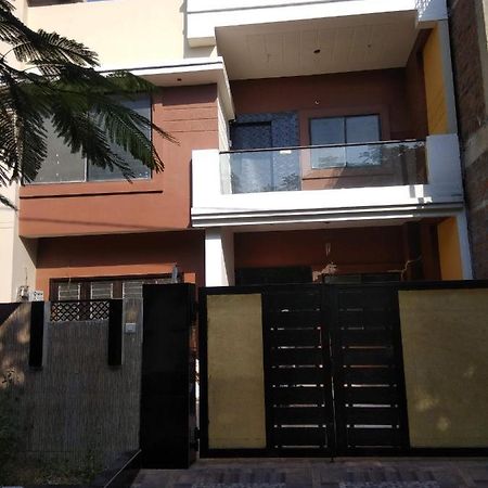 Willa Kalindi Mid Town Indore Zewnętrze zdjęcie